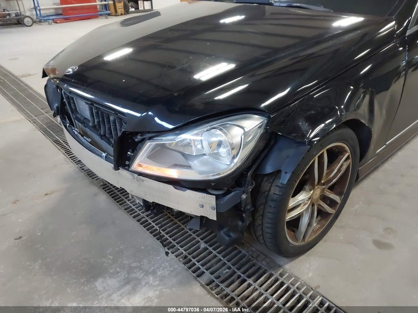 2012 Mercedes-benz C class 3.0 C 300 Sport 4Matic black Lot 111044797036 Vin WDDGF8BB5CA609809