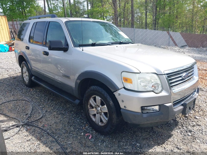 2006 Ford Explorer Xlt