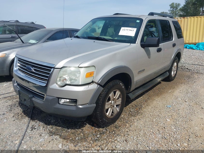 2006 Ford Explorer Xlt