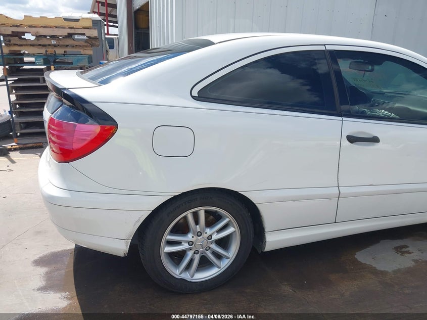 2003 Mercedes-Benz C 230 Kompressor Sport VIN: WDBRN40J03A446350 Lot: 44797155