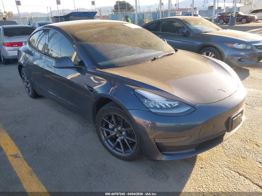 2022 Tesla Model 3 Rear-Wheel Drive