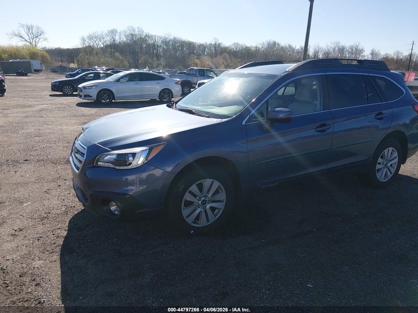 2015 Subaru Outback 2.5i Premium 4S4BSAFC3F3321902 photo 1