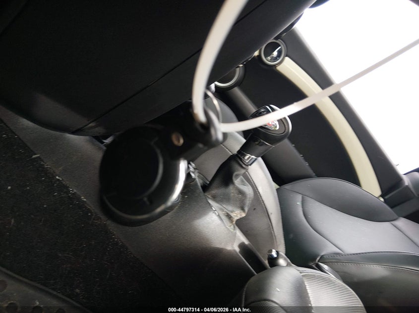 2013 Mini Convertible Cooper S VIN: WMWZP3C59DT706008 Lot: 44797314