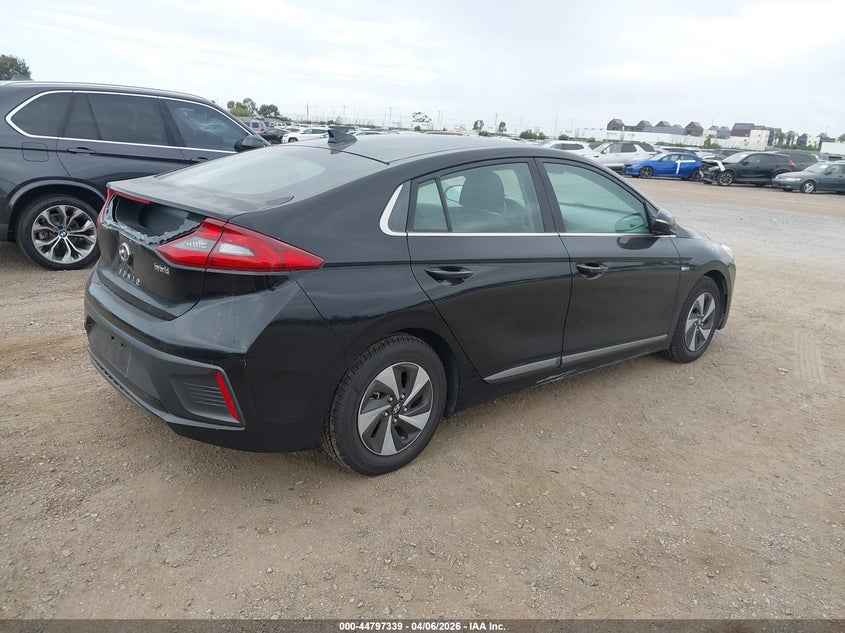 2017 Hyundai Ioniq Hybrid Sel