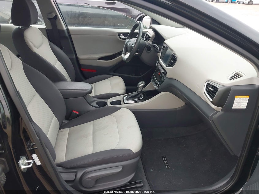 2017 Hyundai Ioniq Hybrid Sel