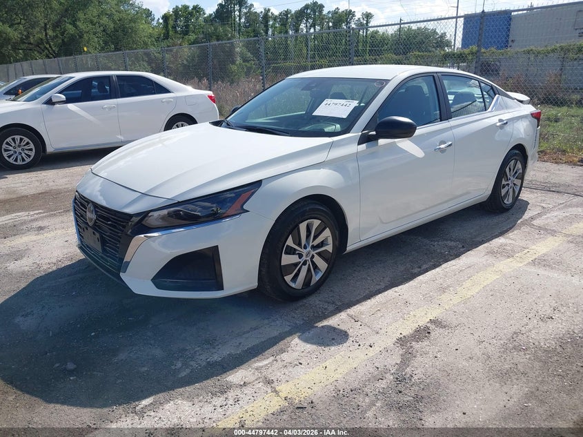 2025 Nissan Altima S Fwd