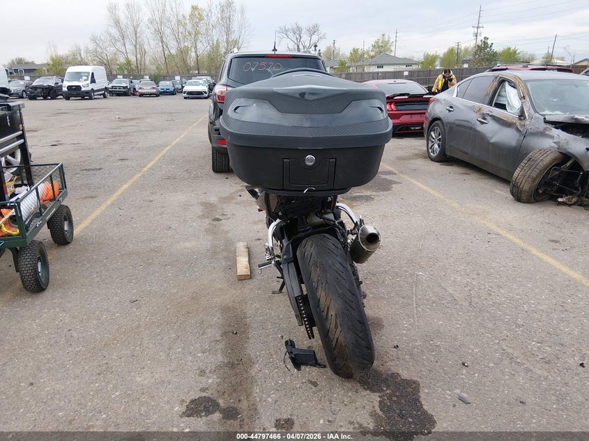 2008 Yamaha Fz1 S VIN: JYARN17E18A005760 Lot: 44797466