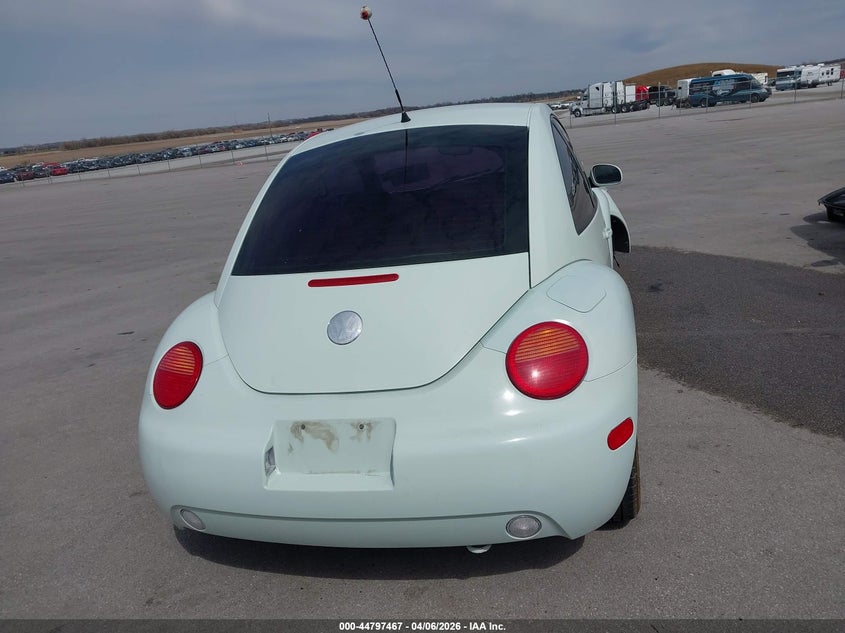 2002 Volkswagen New Beetle Gls VIN: 3VWCB21C22M453013 Lot: 44797467