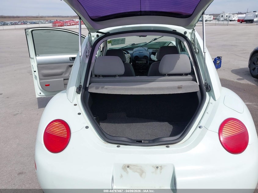 2002 Volkswagen New Beetle Gls VIN: 3VWCB21C22M453013 Lot: 44797467