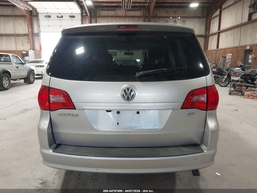 2012 Volkswagen Routan Se VIN: 2C4RVABG8CR127758 Lot: 44797495