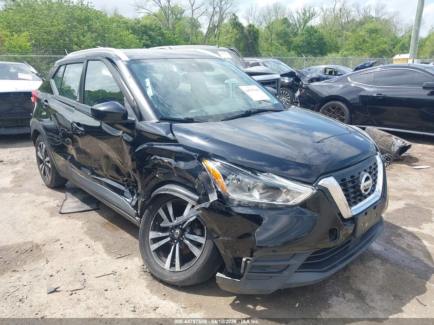 2020 Nissan Kicks Sv Xtronic Cvt