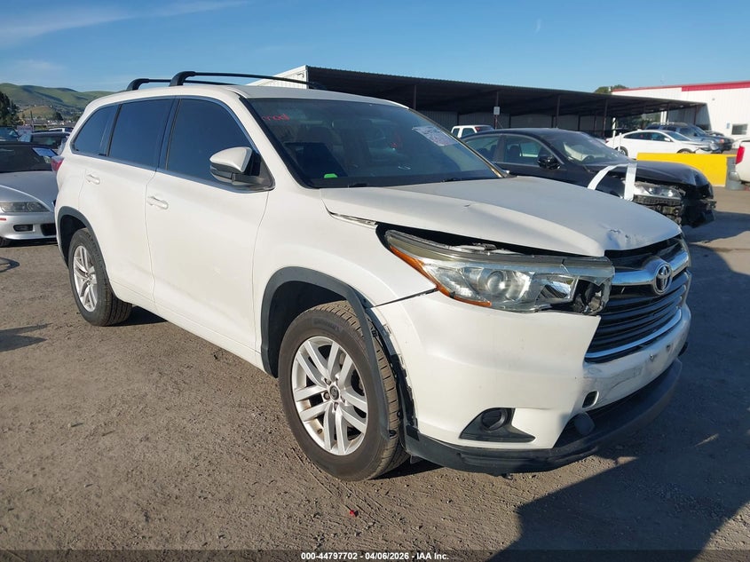 2016 Toyota Highlander Le V6
