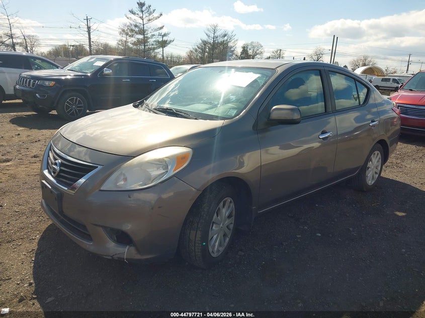 2013 Nissan Versa 1.6 Sv