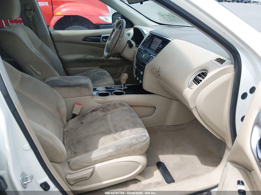 2014 Nissan Pathfinder Sv