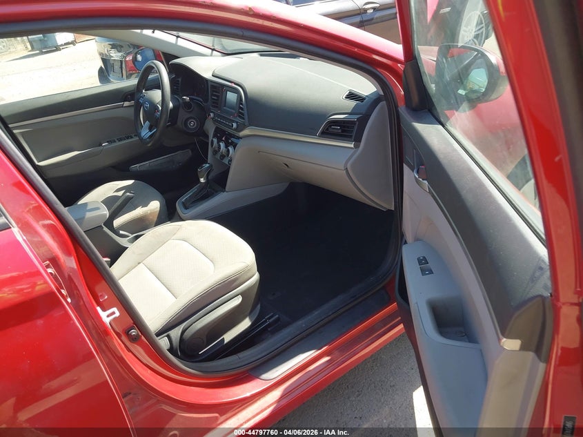 2019 Hyundai Elantra Se