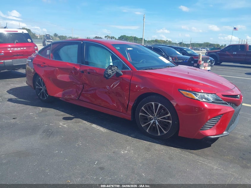 2020 Toyota Camry Se
