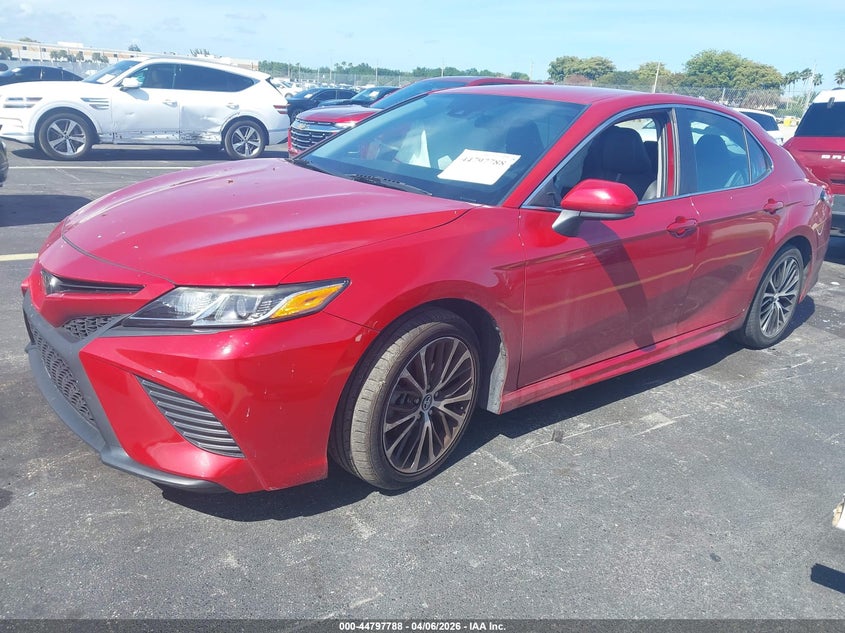 2020 Toyota Camry Se