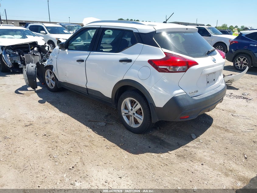 2018 Nissan Kicks S