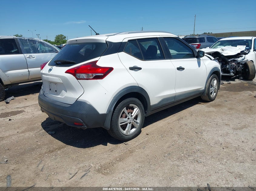 2018 Nissan Kicks S