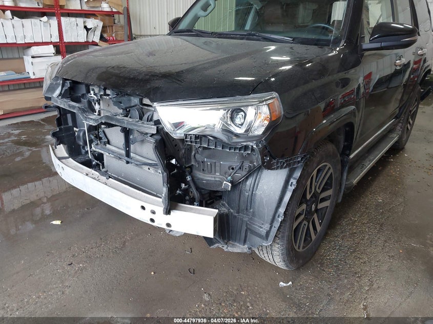 2024 TOYOTA 4RUNNER auction photo 6