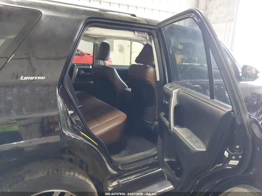 2024 TOYOTA 4RUNNER auction photo 8