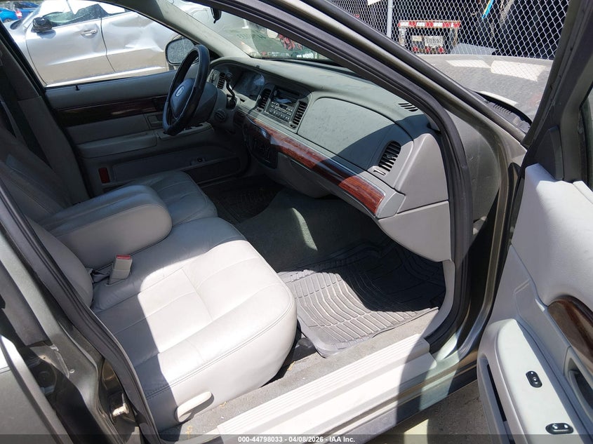 2004 Mercury Grand Marquis Gs