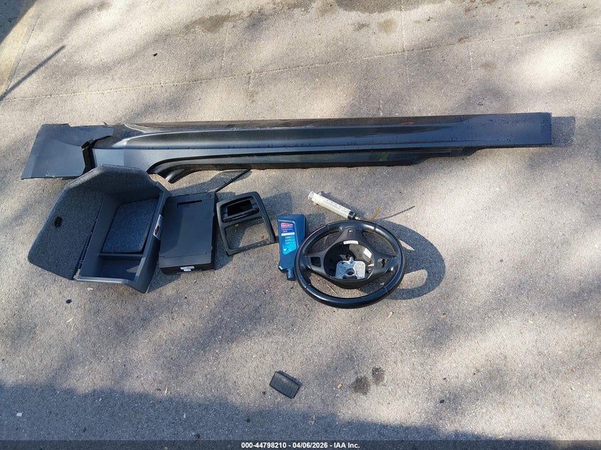 2011 BMW M3 VIN: WBSKG9C52BE646039 Lot: 44798210