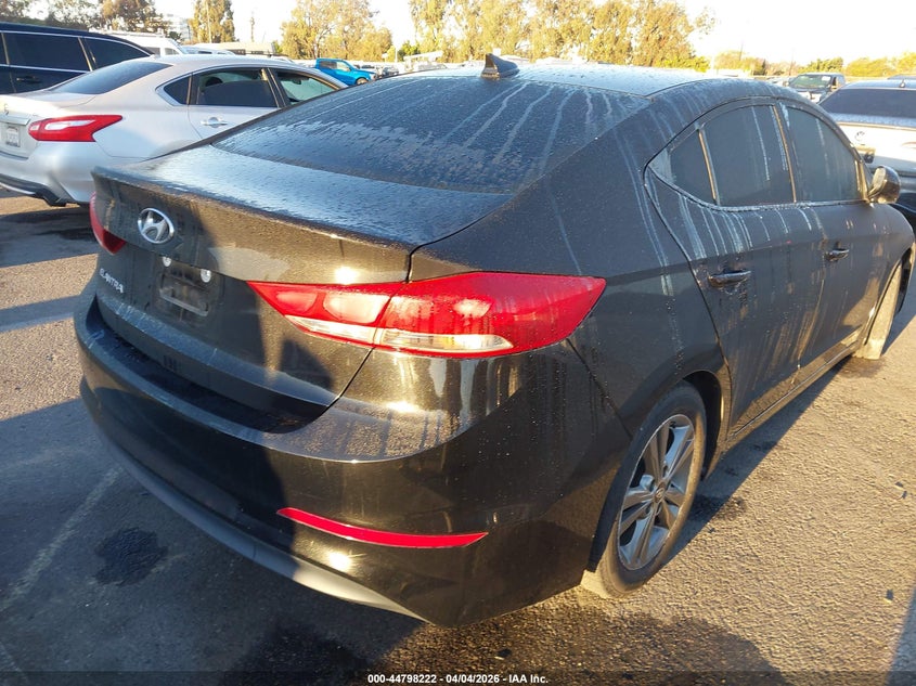 VIN 5NPD84LF2JH328221 2018 HYUNDAI ELANTRA SEL