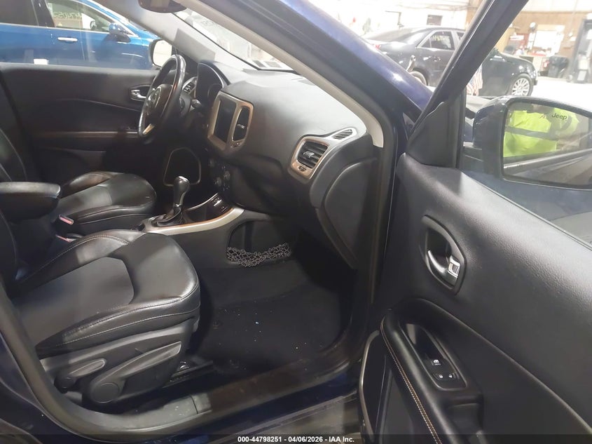 2019 Jeep Compass Latitude Fwd