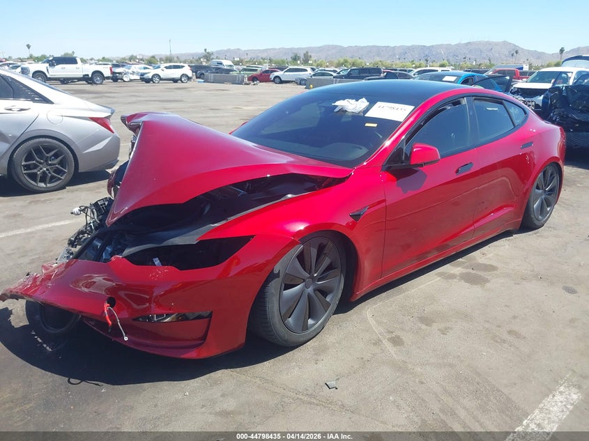 Vin: 5yjsa1e69pf530777, lot: 45295701, tesla model s plaid tri motor all-wheel drive 20232