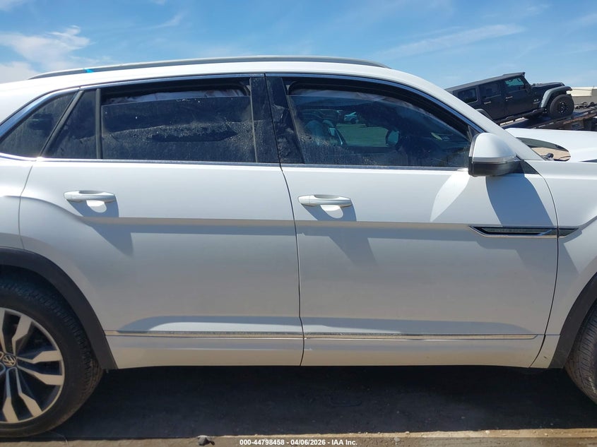 2022 Volkswagen Atlas Cross Sport 3.6L V6 Sel Premium R-Line VIN: 1V2FE2CA8NC200205 Lot: 44798458