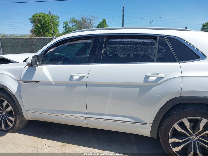 2022 Volkswagen Atlas Cross Sport 3.6L V6 Sel Premium R-Line VIN: 1V2FE2CA8NC200205 Lot: 44798458
