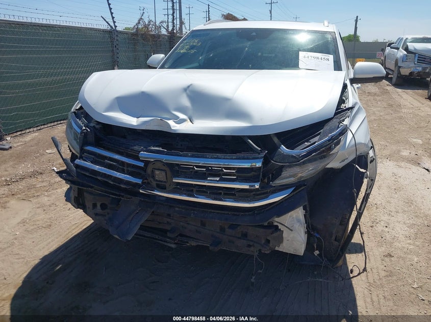 2022 Volkswagen Atlas Cross Sport 3.6L V6 Sel Premium R-Line VIN: 1V2FE2CA8NC200205 Lot: 44798458