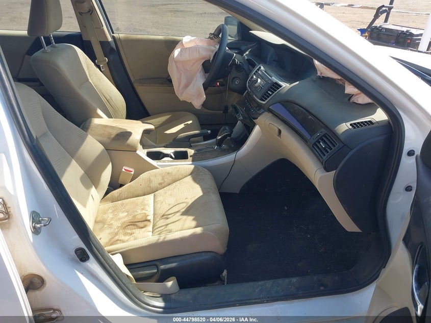 2017 HONDA ACCORD auction photo 5