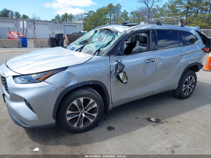 2022 Toyota Highlander Xle