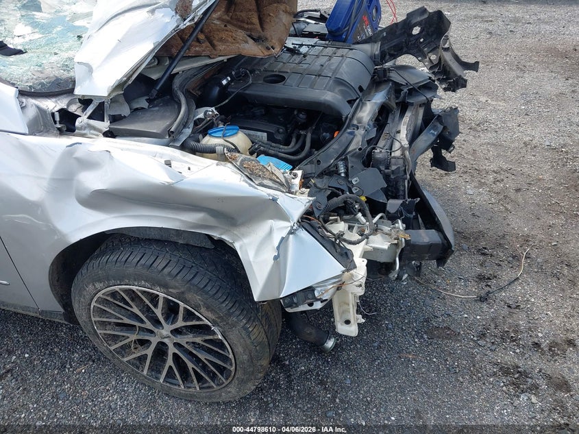 2007 Volkswagen Passat 2.0T VIN: WVWHK73C87P045586 Lot: 44798610