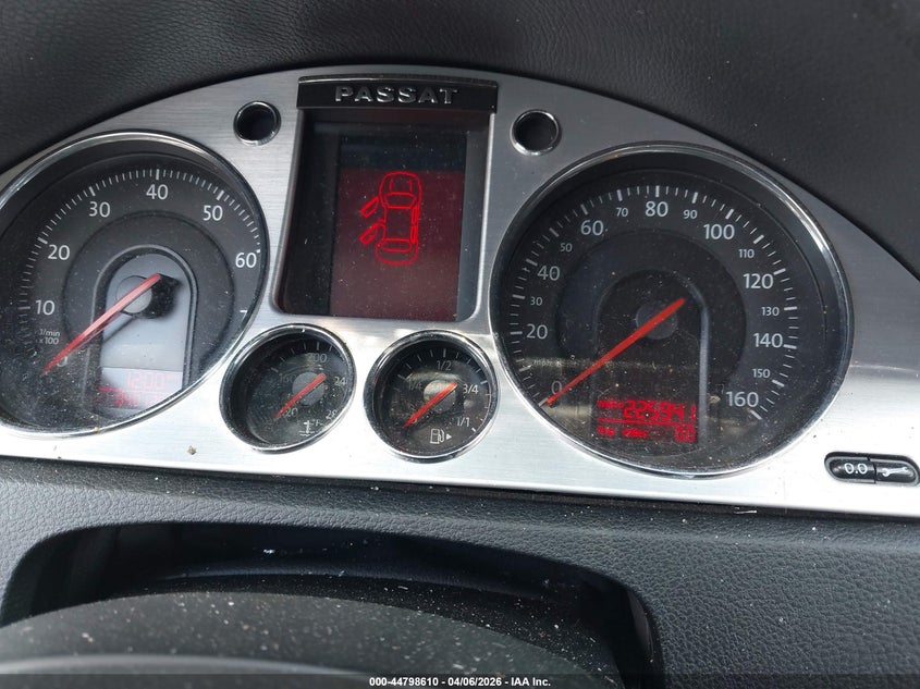 2007 Volkswagen Passat 2.0T VIN: WVWHK73C87P045586 Lot: 44798610