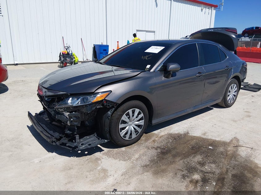 4T1C31AKXRU621399 2024 Toyota Camry Hybrid Le photo 1