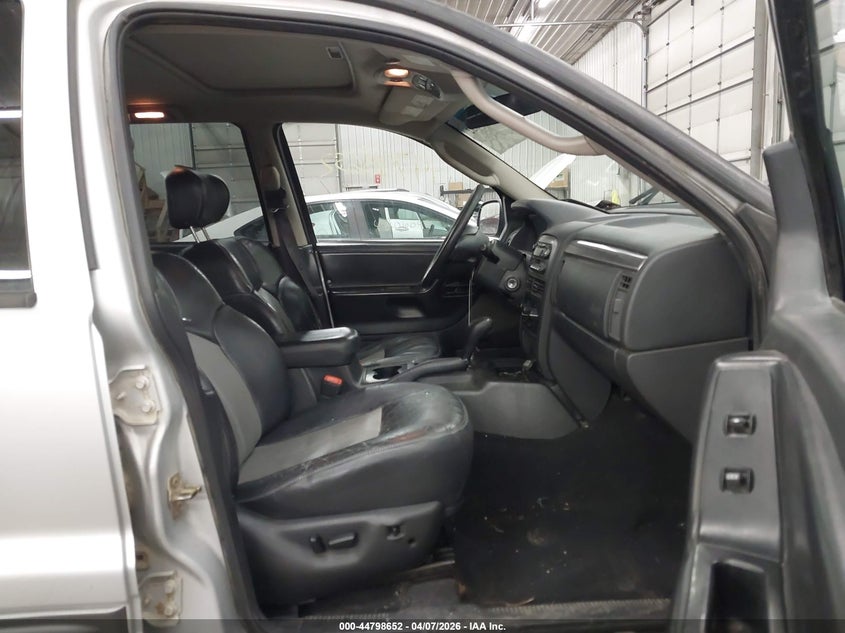 2004 Jeep Grand Cherokee Laredo