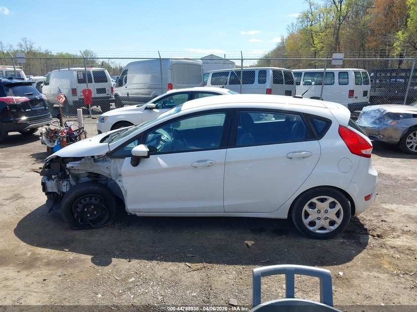 2012 Ford Fiesta 1.6 Se white Lot 111044798935 Vin 3FADP4EJ9CM171309