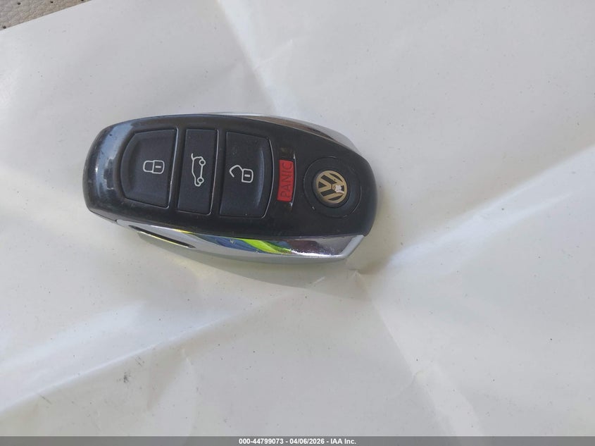 2014 Volkswagen Touareg 3.6L Sport VIN: WVGEF9BP9ED012503 Lot: 44799073