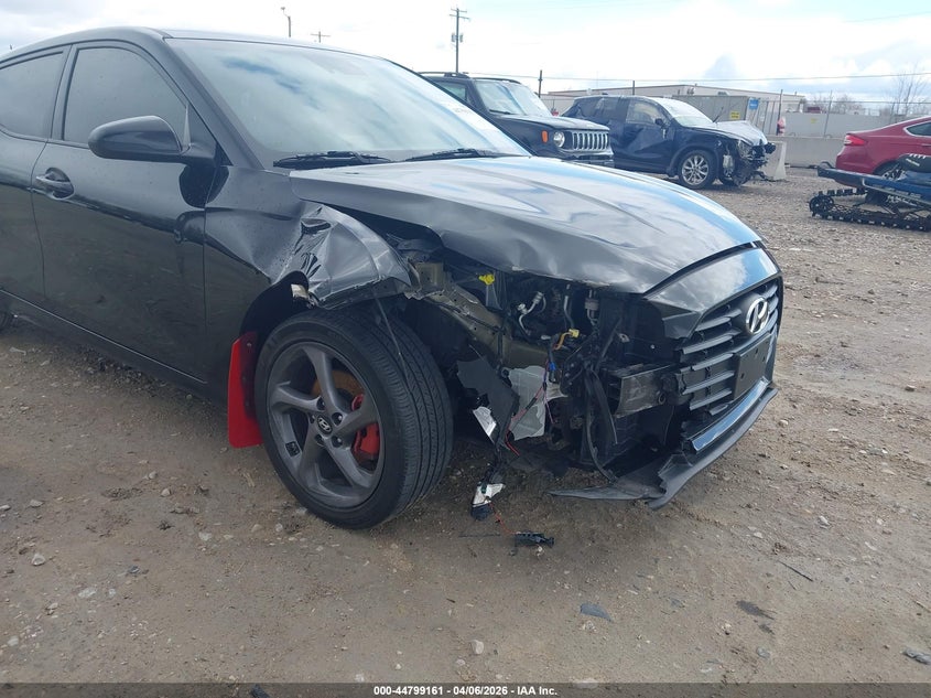 2019 Hyundai Veloster 2.0 VIN: KMHTG6AF1KU010185 Lot: 44799161