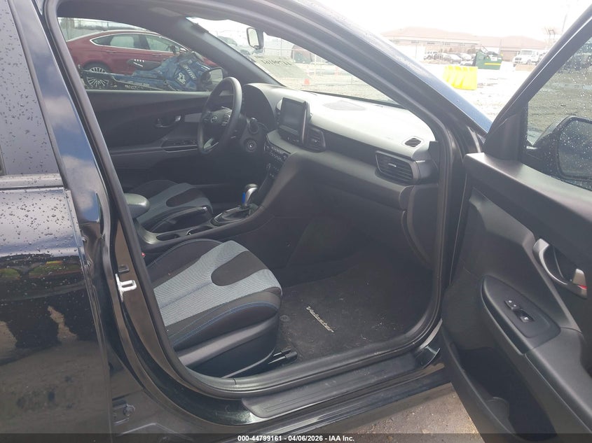 2019 Hyundai Veloster 2.0