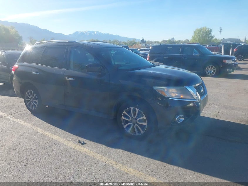 2015 Nissan Pathfinder Sv