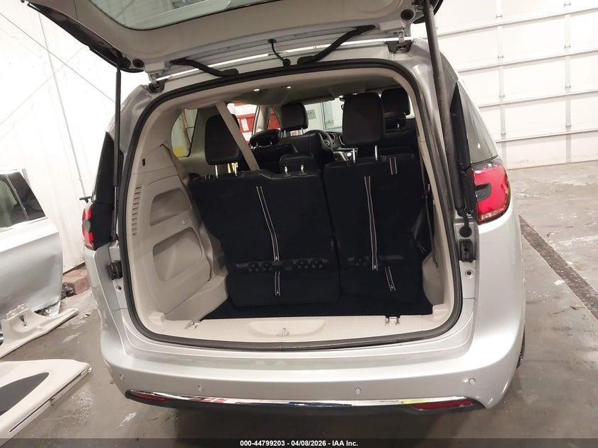 2024 CHRYSLER PACIFICA VAN 3.6L V-6 DOHC, VVT, 287HP