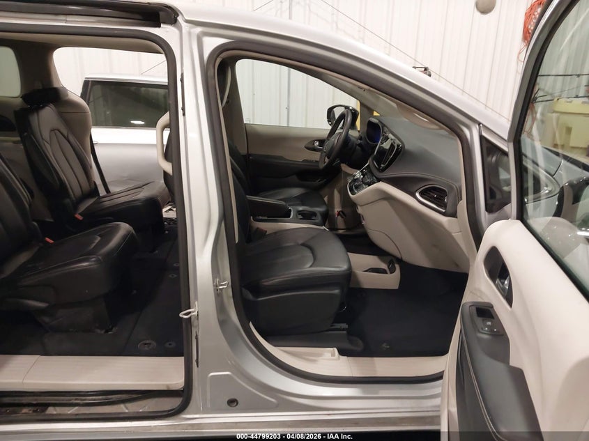 2024 CHRYSLER PACIFICA VAN 3.6L V-6 DOHC, VVT, 287HP