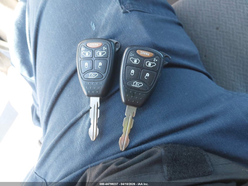 2005 Dodge Grand Caravan Sxt VIN: 2D4GP44LX5R196244 Lot: 44799237