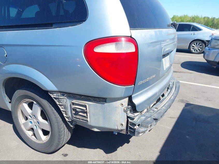 2005 Dodge Grand Caravan Sxt VIN: 2D4GP44LX5R196244 Lot: 44799237