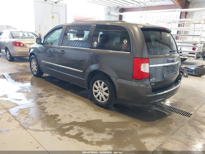 2016 Chrysler Town & Country Touring