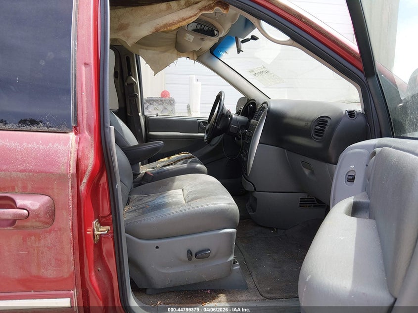 2006 Chrysler Town & Country Touring